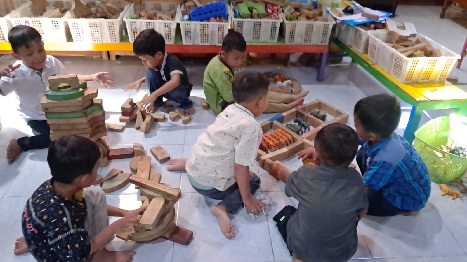 Aktivitas Siswa KB-TK IT Mutiara Hati Ceper